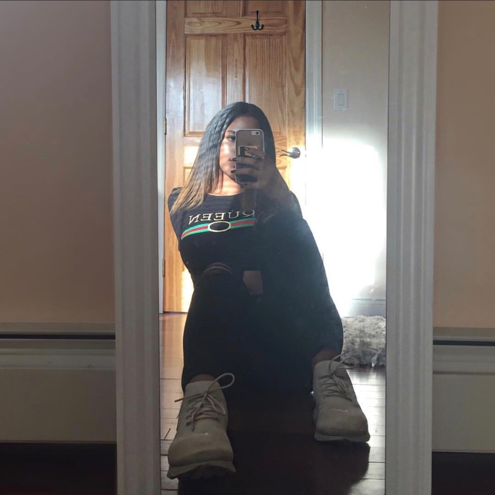 Queen crop top